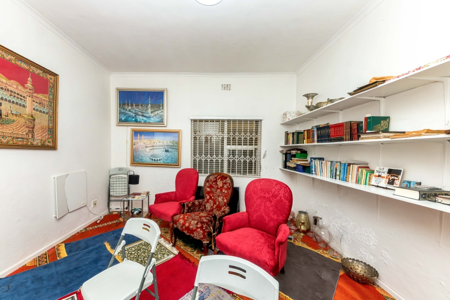 6 Bedroom Property for Sale in Walmer Estate Western Cape